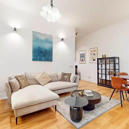 Na Hozej Apartment