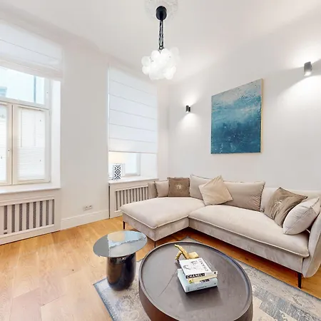 Na Hozej Apartment