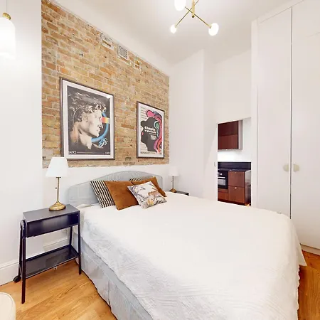 Na Hozej Apartment Warsaw